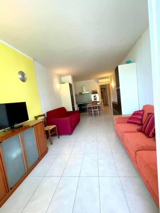 Casa Vacanze Luna 2 Vallecrosia Bagian luar foto