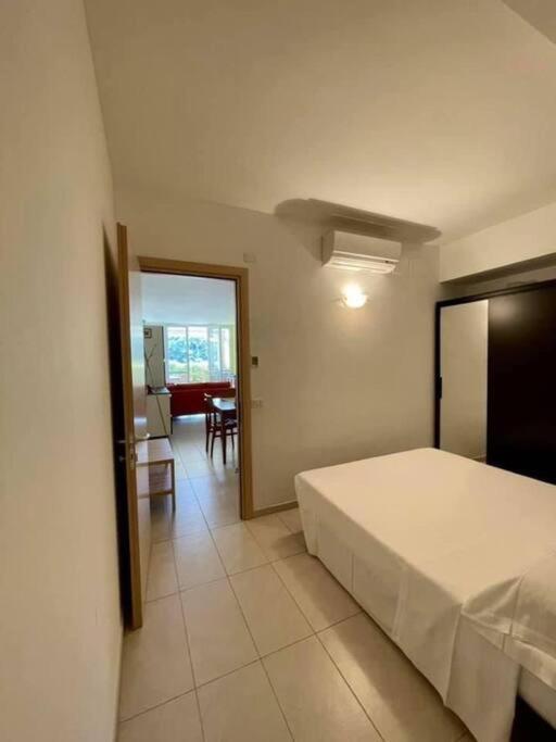 Casa Vacanze Luna 2 Vallecrosia Bagian luar foto