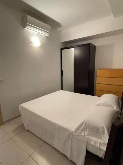 Casa Vacanze Luna 2 Vallecrosia Bagian luar foto
